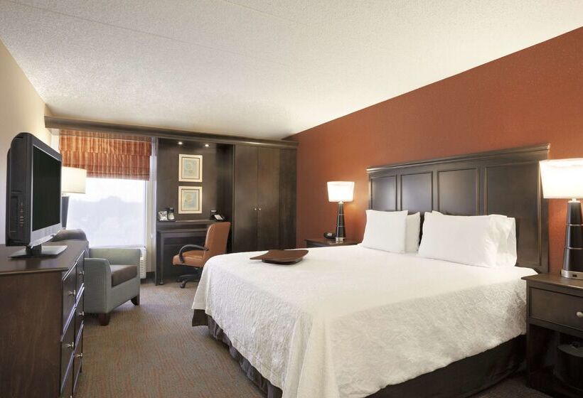هتل Hampton Inn By Hilton Chicago Midway Airport