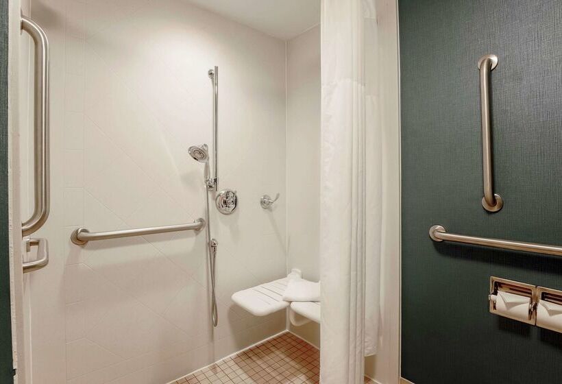 هتل Hampton Inn By Hilton Chicago Midway Airport