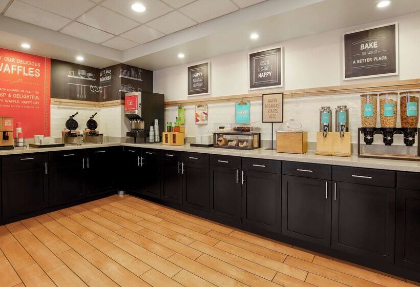 هتل Hampton Inn By Hilton Chicago Midway Airport