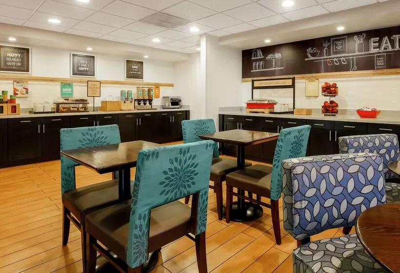 فندق Hampton Inn By Hilton Chicago Midway Airport