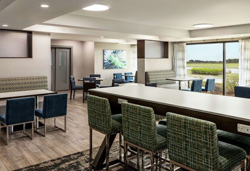 فندق Hampton Inn Chicagoo Hare International Airport