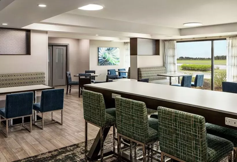 酒店 Hampton Inn Chicagoo Hare International Airport