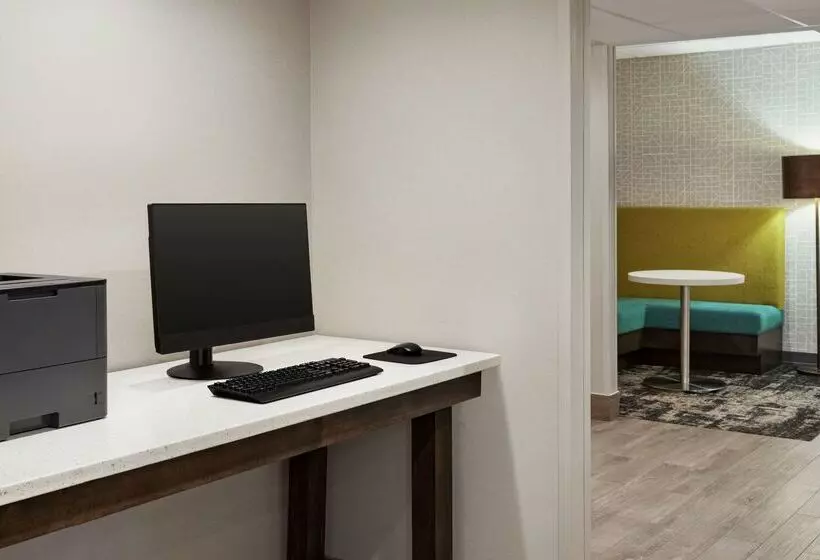 酒店 Hampton Inn Chicagoo Hare International Airport