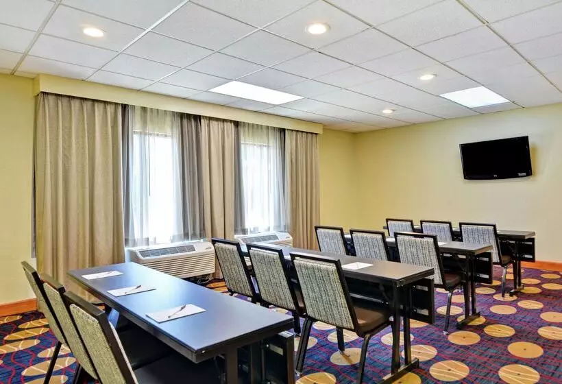 ホテル Hampton Inn Cincinnati Airport South