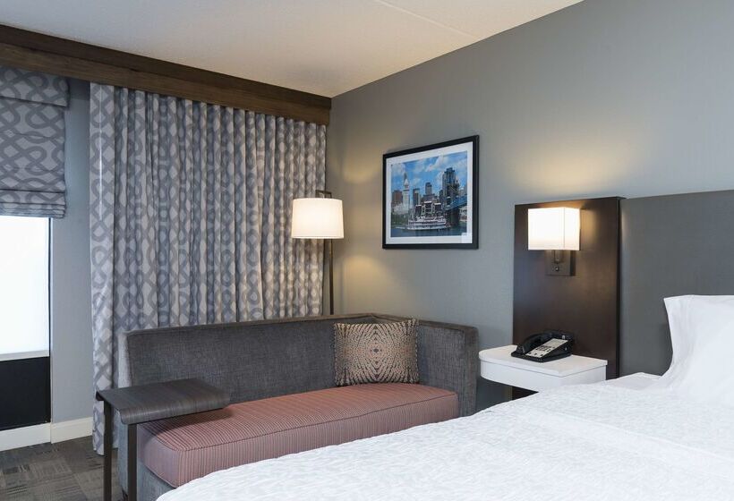 בית מלון כפרי Hampton Inn Cincinnati Airport South