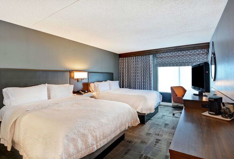 בית מלון כפרי Hampton Inn Cincinnati Airport South