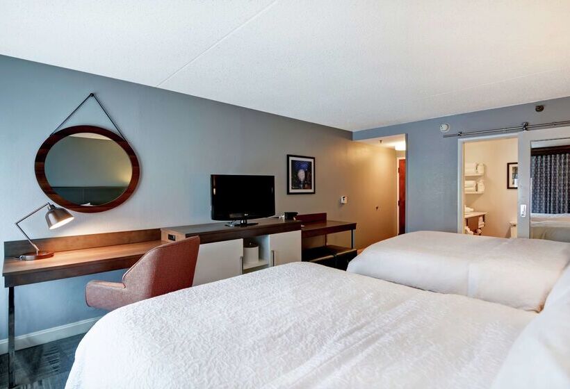 בית מלון כפרי Hampton Inn Cincinnati Airport South