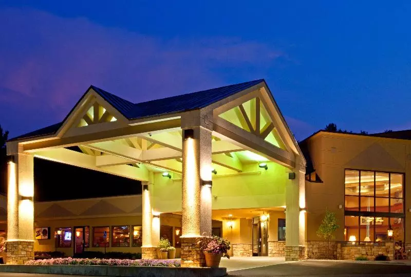 Szálloda Holiday Inn Resort Lake George, An Ihg