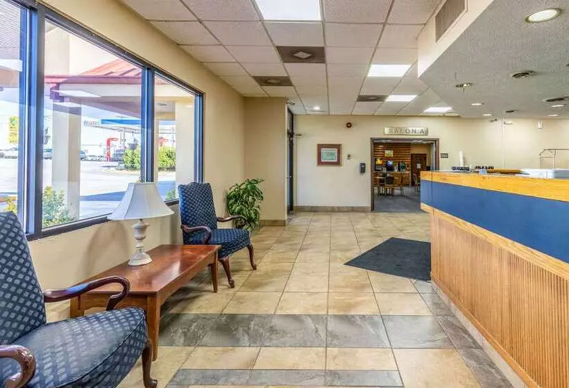 Отель Quality Inn