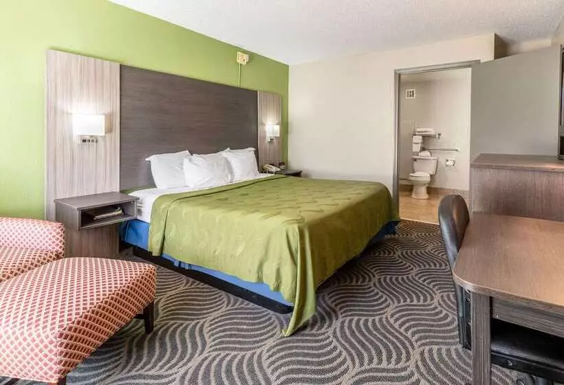 Отель Quality Inn