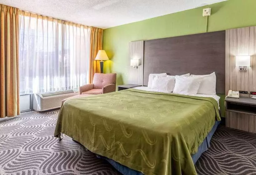 Отель Quality Inn