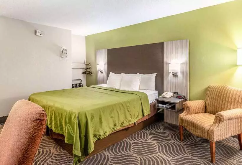 Отель Quality Inn
