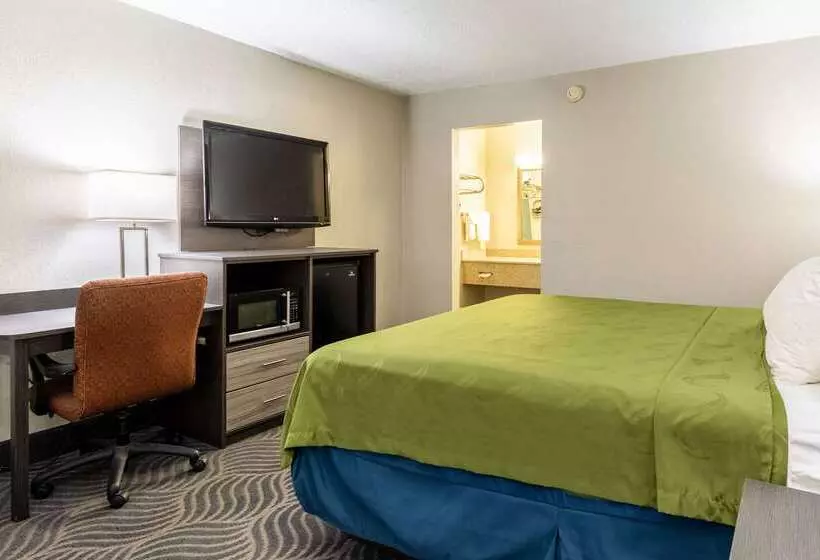 Отель Quality Inn