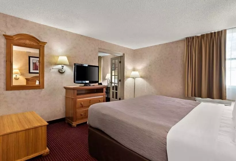 Hotel Quality Inn & Suites