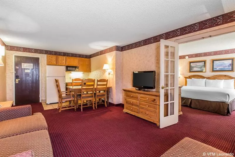 Hotel Quality Inn & Suites