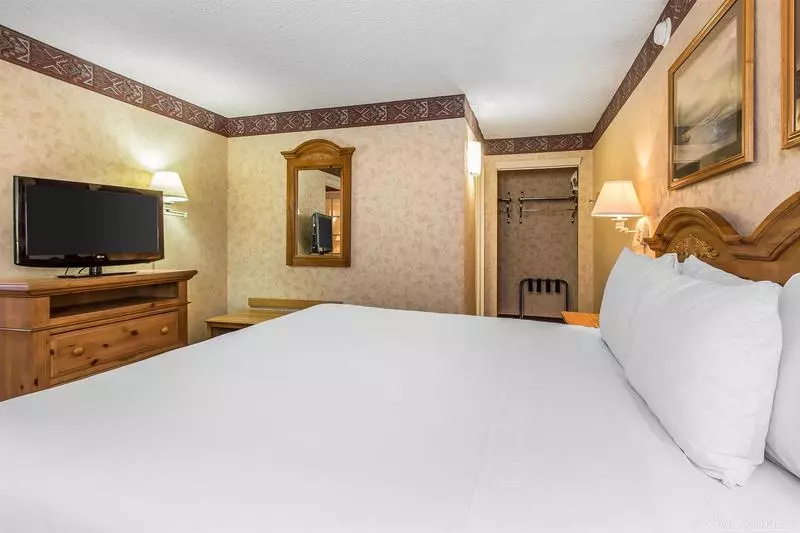 Hotel Quality Inn & Suites