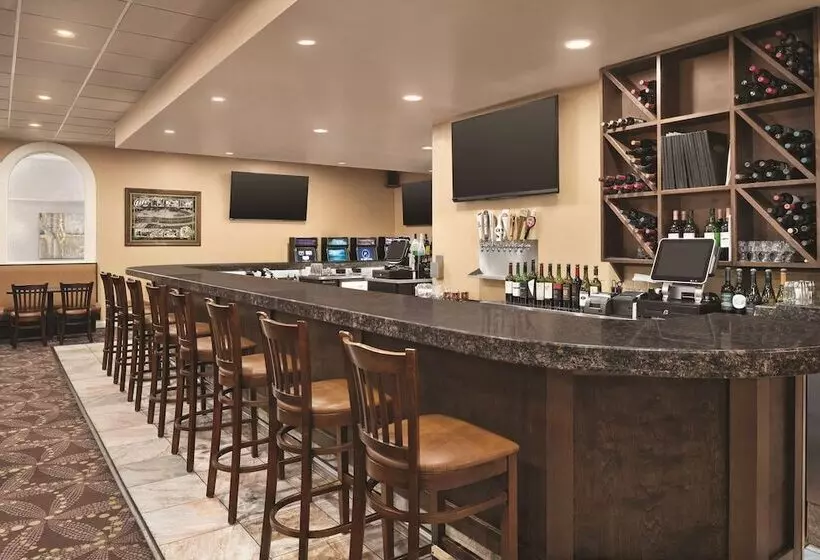 Radisson Hotel And Conference Center Fond Du Lac