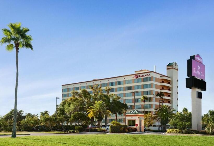 هتل Ramada By Wyndham Kissimmee Gateway Free Theme Park Shuttle