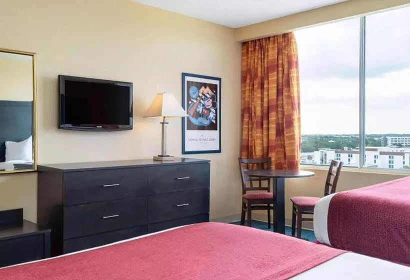 호텔 Ramada By Wyndham Kissimmee Gateway Free Theme Park Shuttle