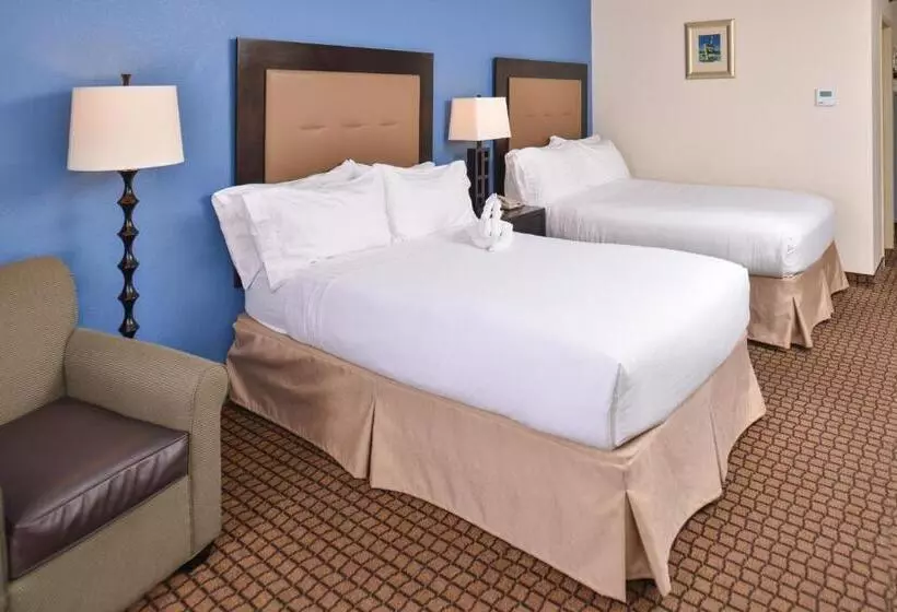 Ramada Plaza By Wyndham Sheridan Hotel & Convention Center