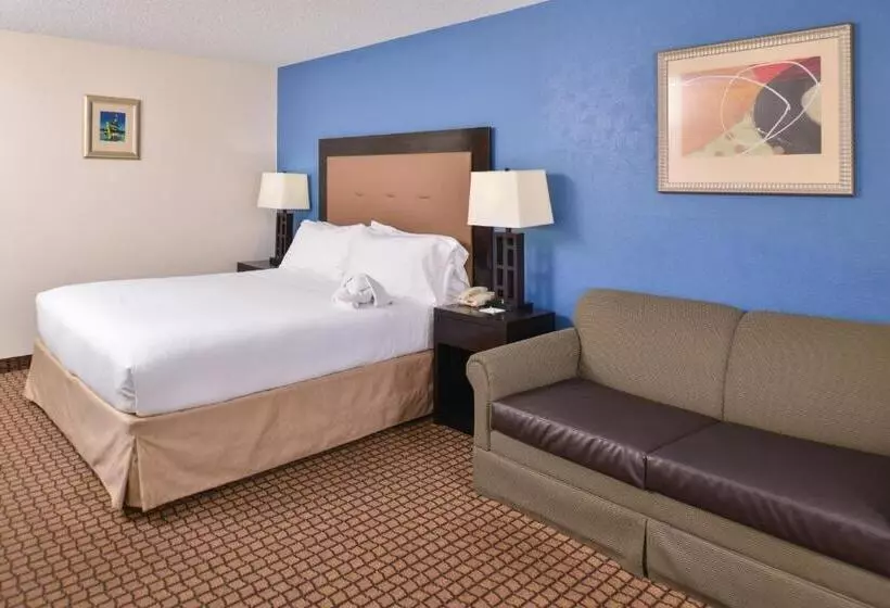 Ramada Plaza By Wyndham Sheridan Hotel & Convention Center