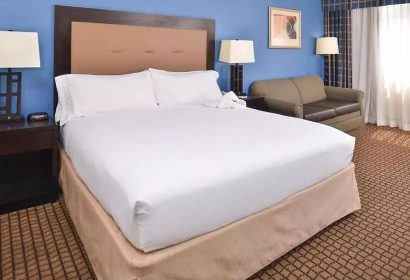 Ramada Plaza By Wyndham Sheridan Hotel & Convention Center