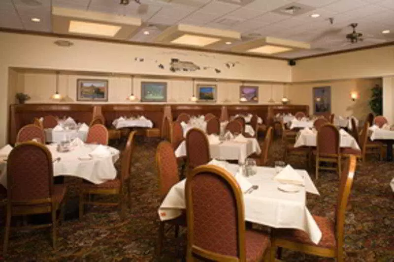 Ramada Plaza By Wyndham Sheridan Hotel & Convention Center