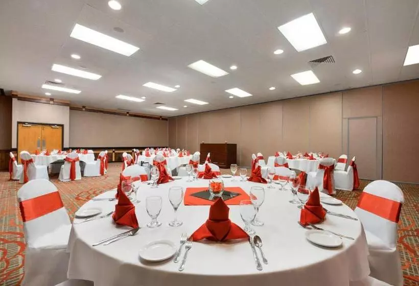 Red Lion Hotel Gillette