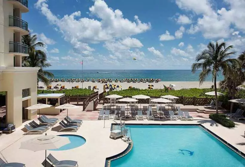 Отель The Singer Oceanfront Resort, Curio Collection By Hilton