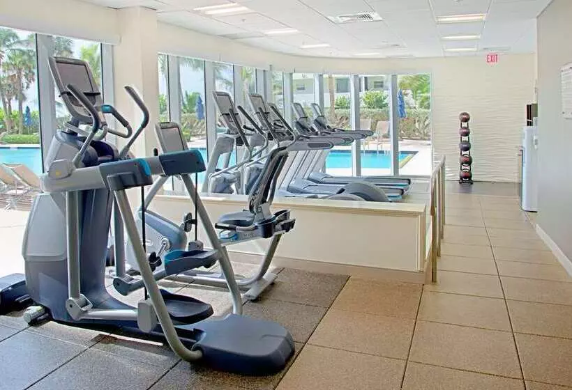 Отель The Singer Oceanfront Resort, Curio Collection By Hilton