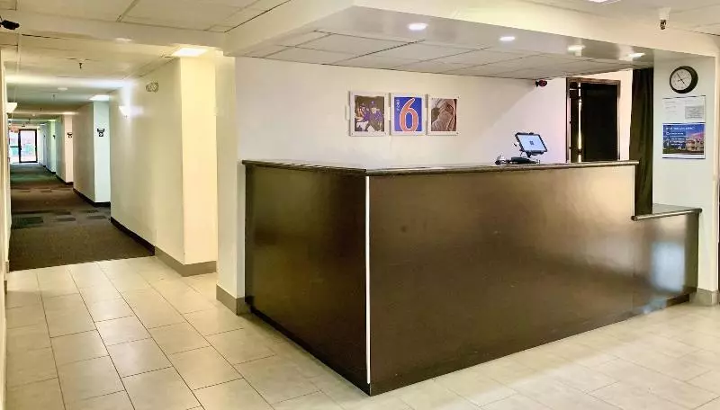 Motel 6 Lewisville, Tx   Medical City