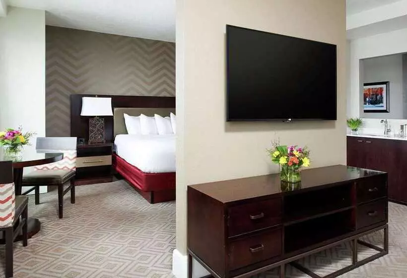 فندق Alex Johnson Rapid City Curio Collection By Hilton