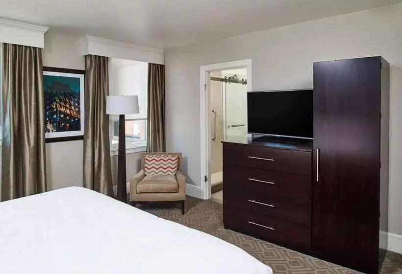 فندق Alex Johnson Rapid City Curio Collection By Hilton