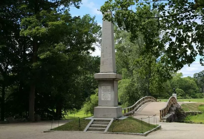 Otel Best Western At Historic Concord