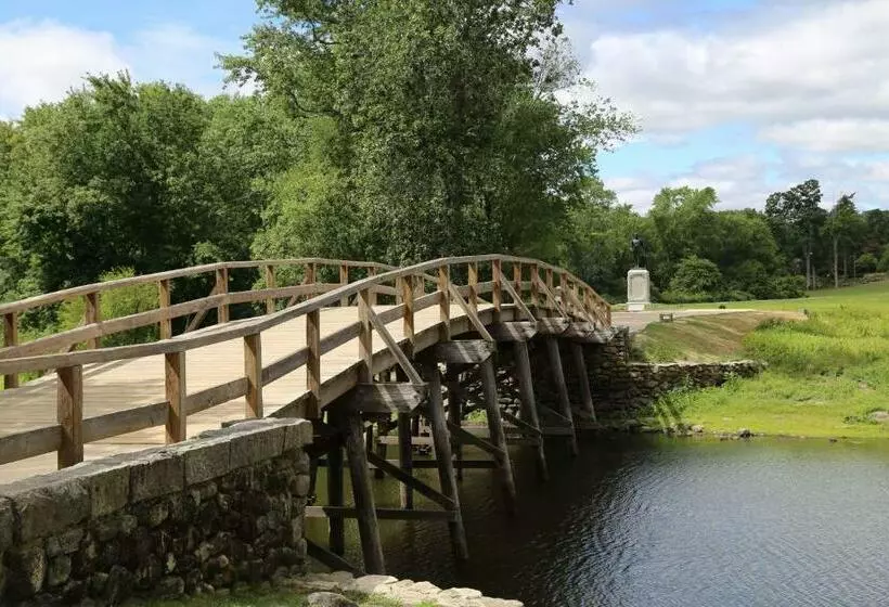 Otel Best Western At Historic Concord