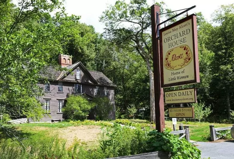 Otel Best Western At Historic Concord