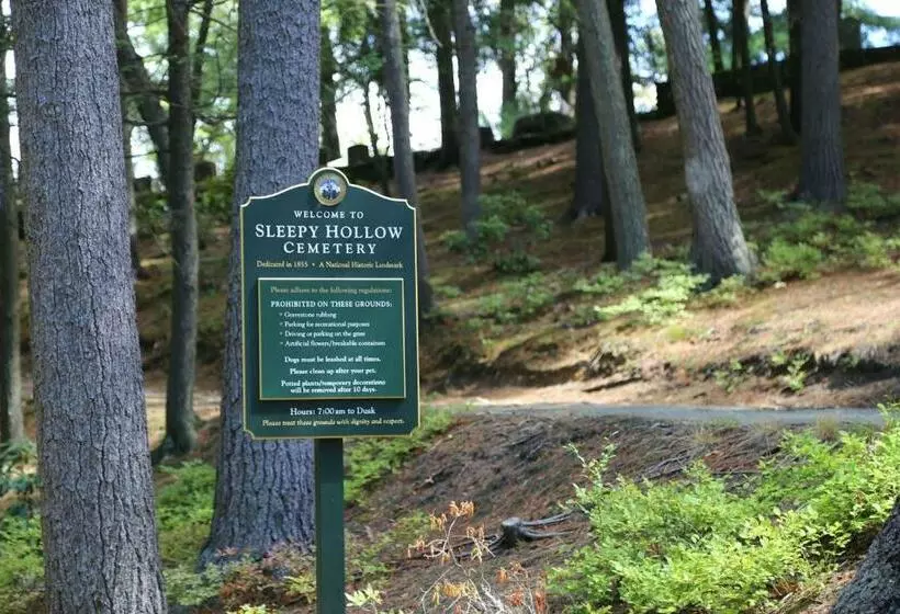 Otel Best Western At Historic Concord