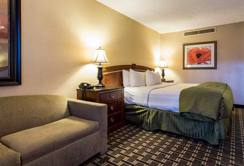 فندق Clarion Modesto