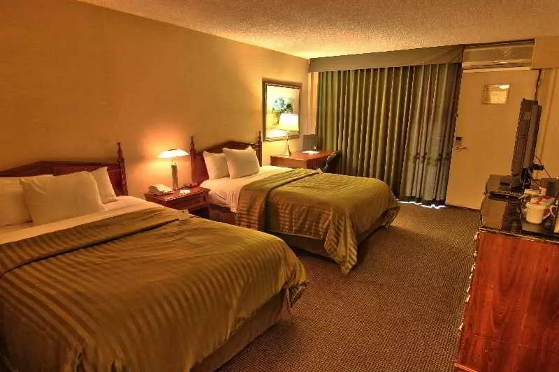 فندق Clarion Modesto