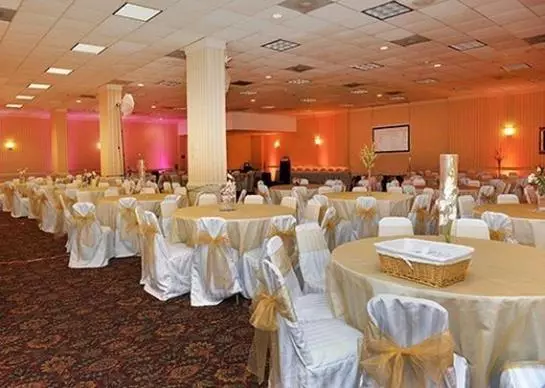 호텔 Quality Inn & Suites