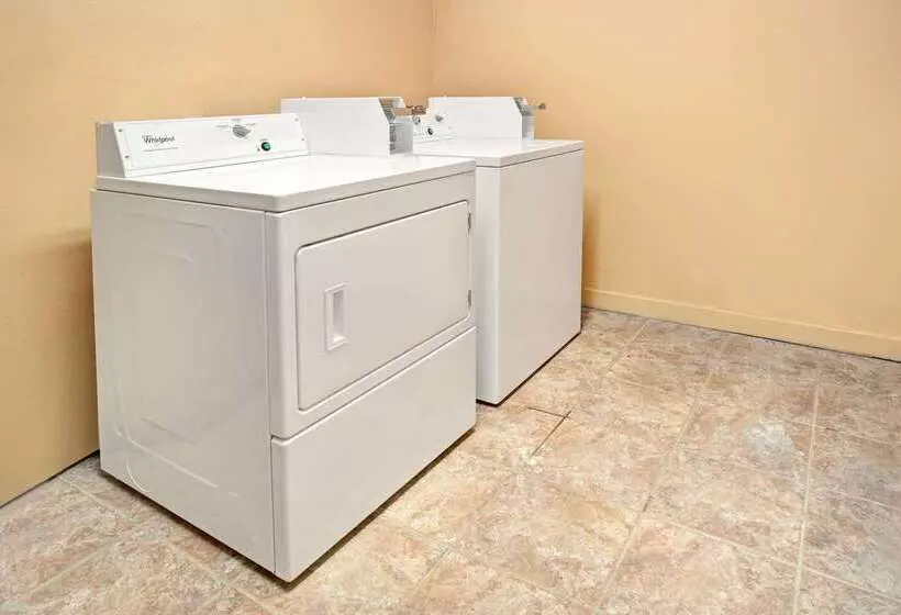 Otel Days Inn By Wyndham Durham/near Duke University