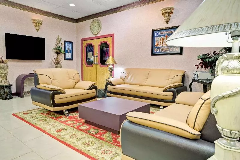 Otel Days Inn By Wyndham Durham/near Duke University