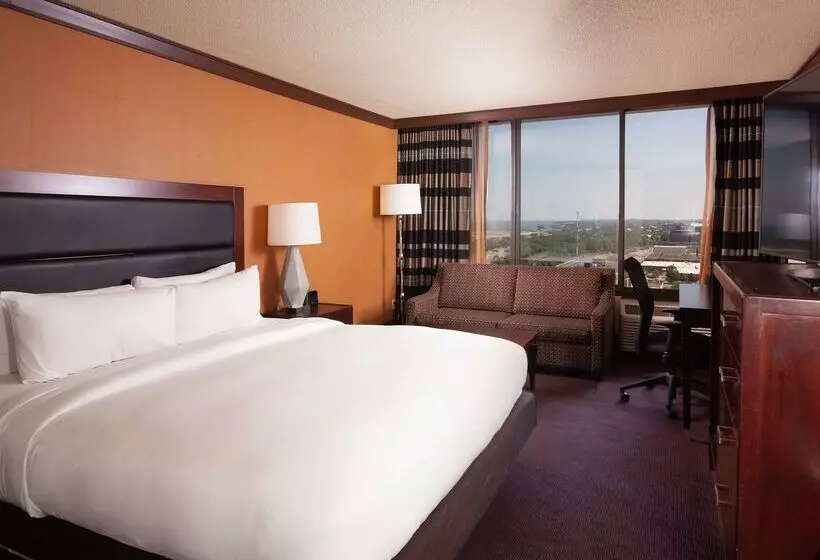 Doubletree By Hilton Hotel Cleveland Downtown Lakeside