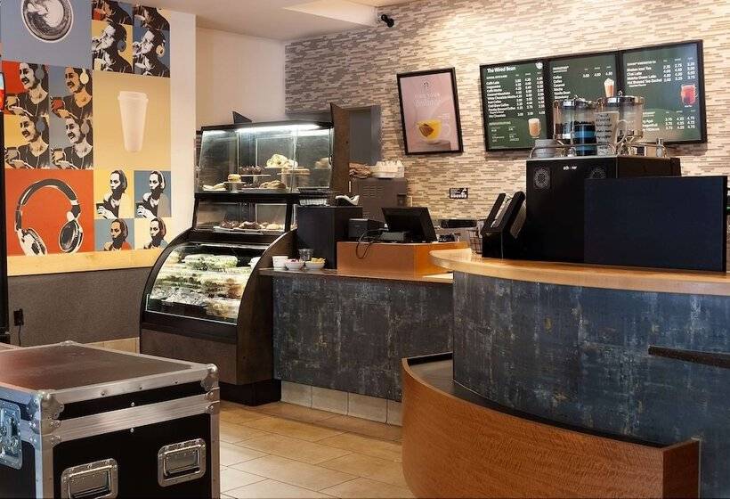 Doubletree By Hilton Hotel Cleveland Downtown Lakeside