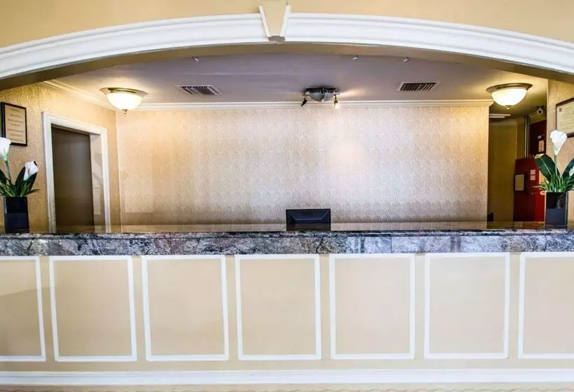 Island Hotel Of Space Coast