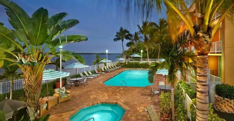 בית מלון כפרי Fairfield Inn And Suites By Marriott Palm Beach