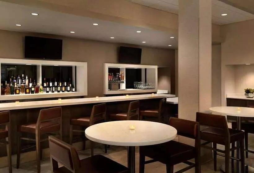 فندق Hilton Fort Collins