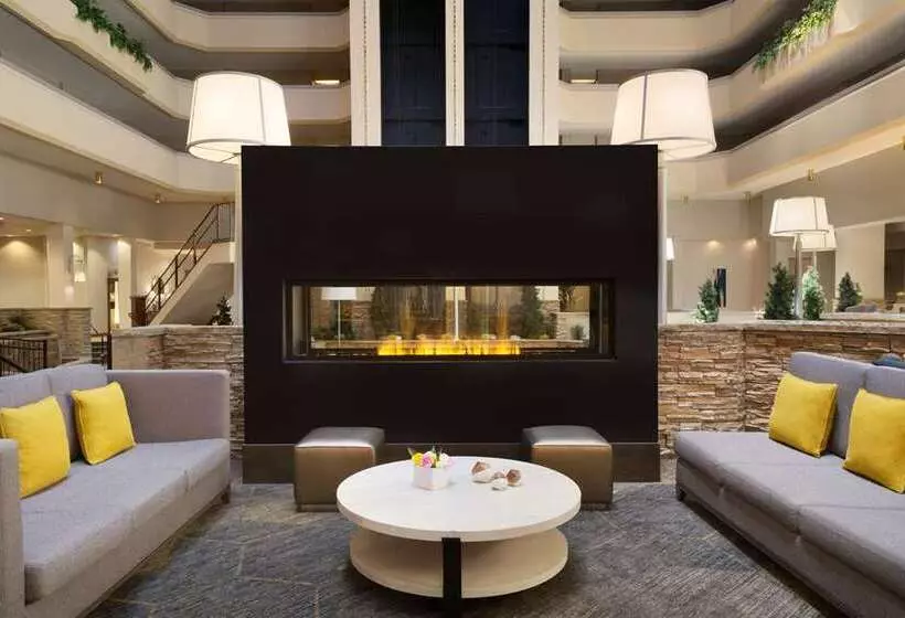 فندق Hilton Fort Collins