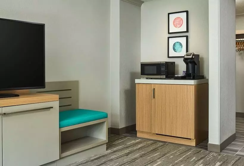 فندق Hilton Garden Inn Tewksbury Andover