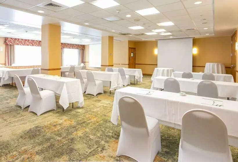 فندق Holiday Inn & Suites Clearwater Beach, An Ihg